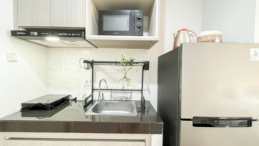 Private kitchen 2, Modern Look Studio At Anwa Residence Apartment, Tangerang Selatan
