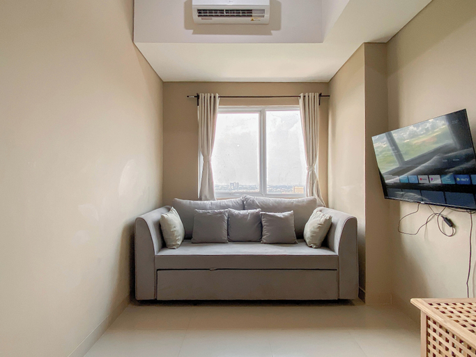 Living area 2, Modern Look 1Br Apartment Royal Sentul Park, Bogor