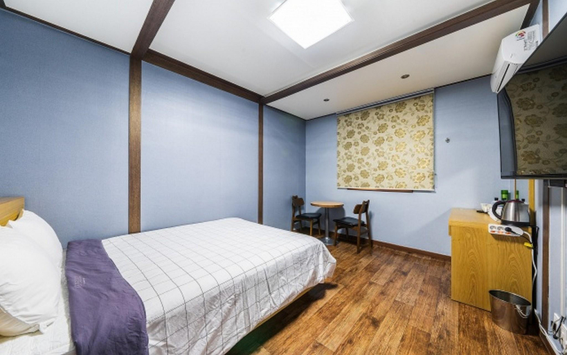 Bedroom 2, Incheon (Eulwangni) Swiss Park, Jung