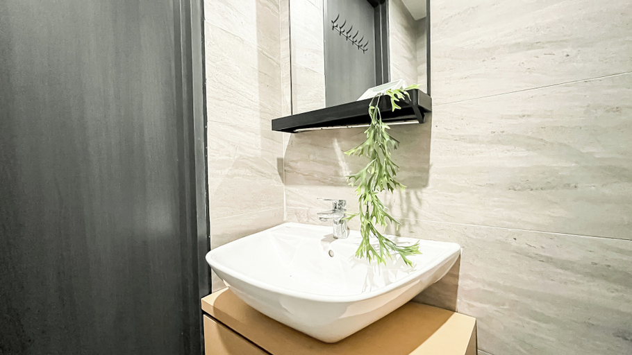 Interior 3, Nice Look Studio At Collins Boulevard Apartment, Tangerang