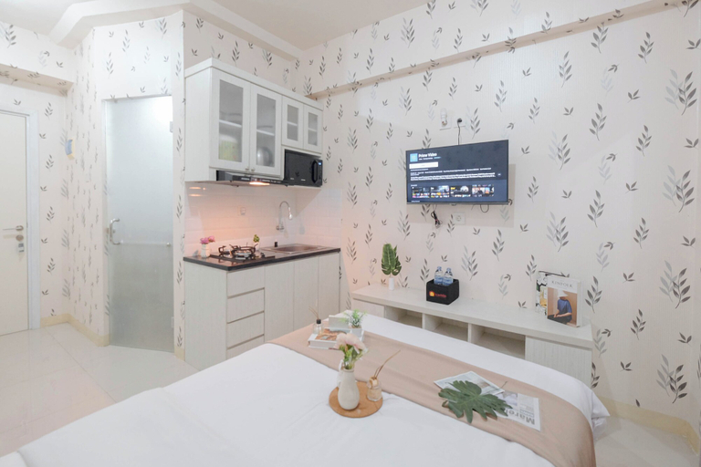 Room 3, Soft And Strategic Studio At Green Pramuka City Apartment, Jakarta Pusat