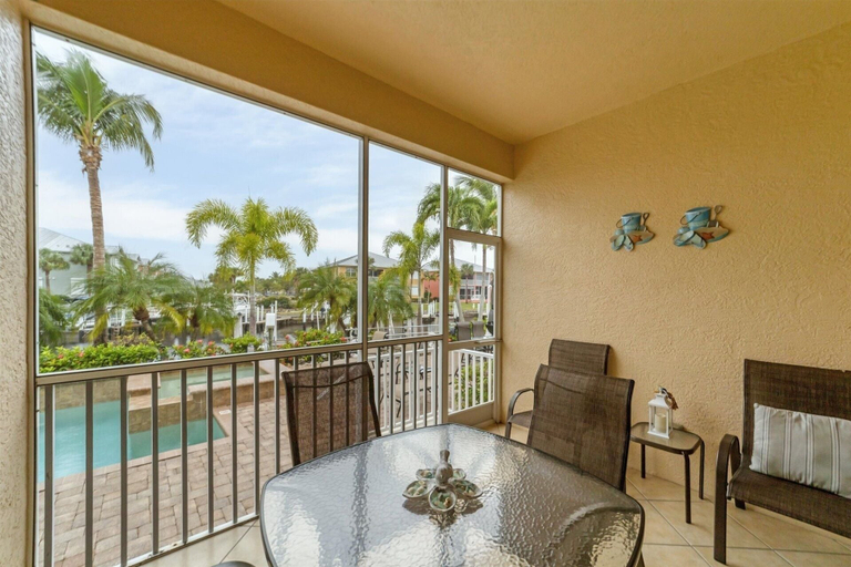 Dining 3, Punta Gorda 3-Bedroom Canalfront Vacation Condo with Dock 3 Condo, Charlotte