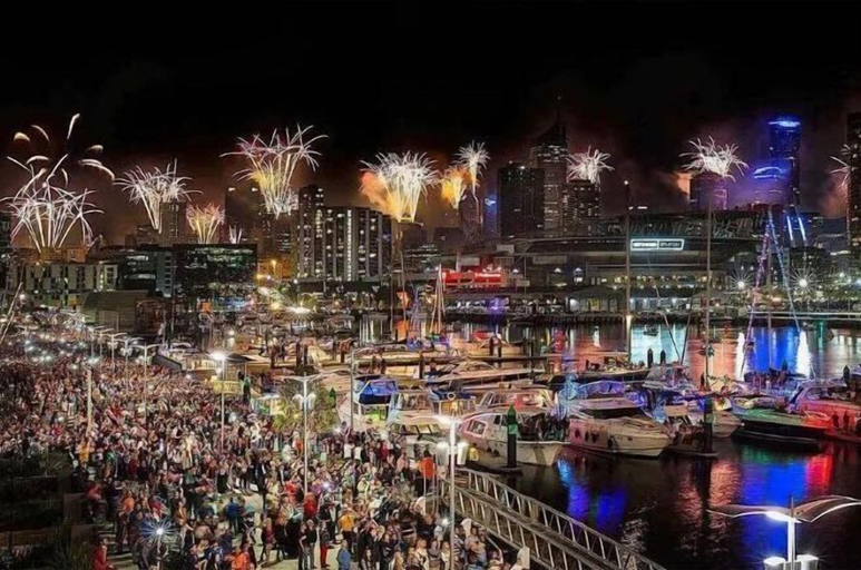 Marina 5, Brilliant Collins Wharf Waterfront Condo, Melbourne