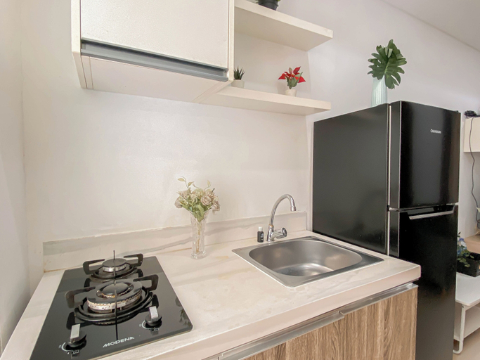Private kitchen 2, Standard 2BR Apartment Vittoria Residence, Jakarta Barat