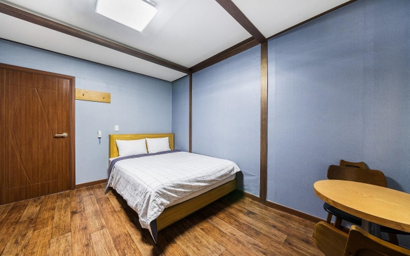 Bedroom 4, Incheon (Eulwangni) Swiss Park, Jung