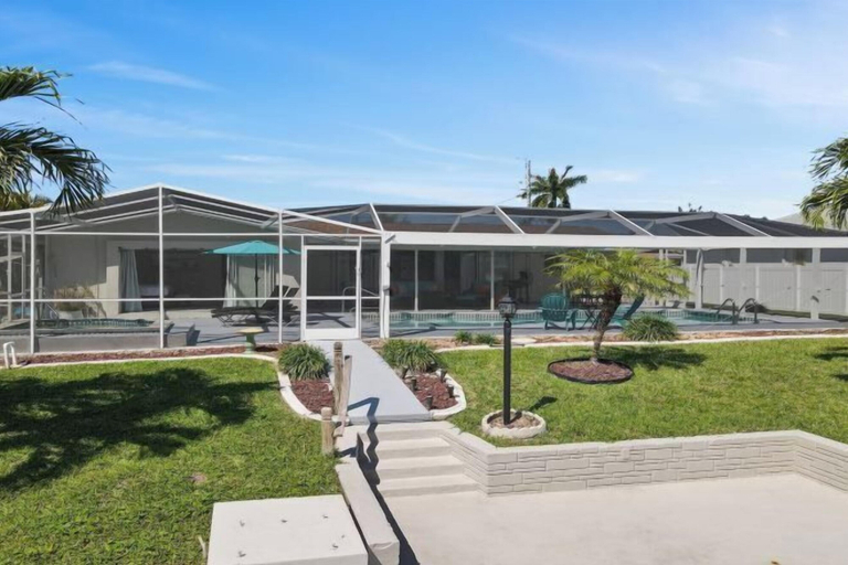 Garden 2, Coral Sunshine - large south terrace with pool/spa, Lee