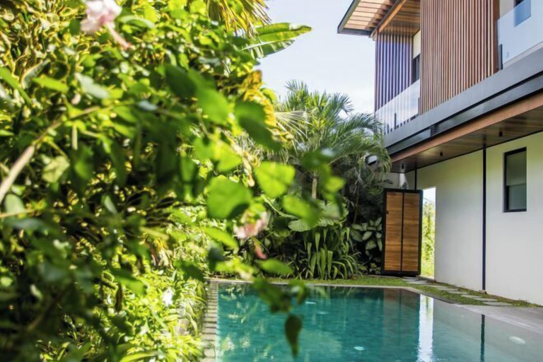 Outdoor pool 2, NOMA 3 Light, Badung
