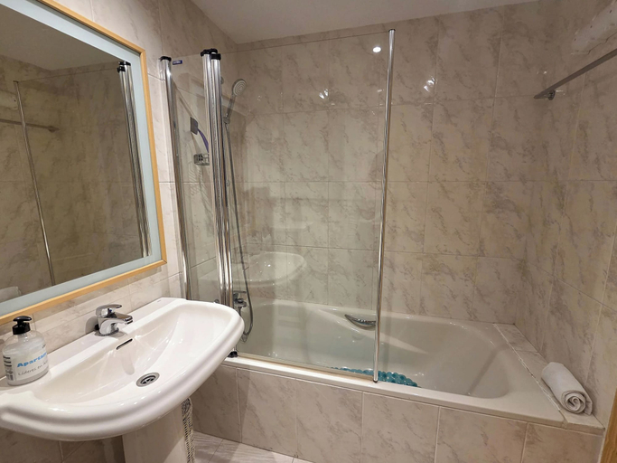 Bathroom 5, Apartamentos Pilartxo Jaca 3000, Huesca