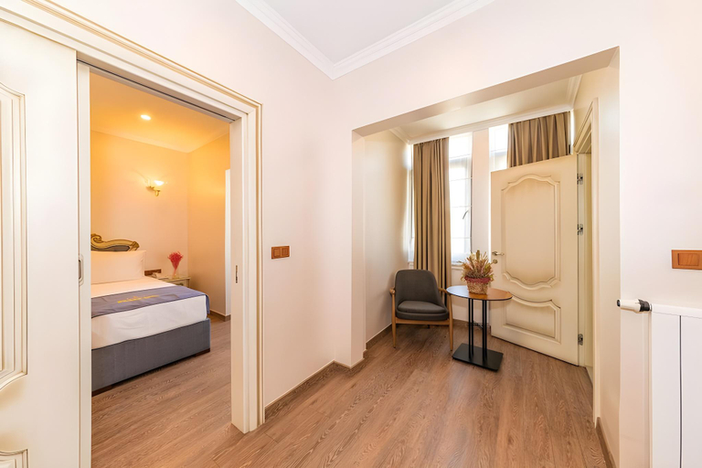 Bedroom 2, Almadina Hotel Istanbul , Beyoğlu