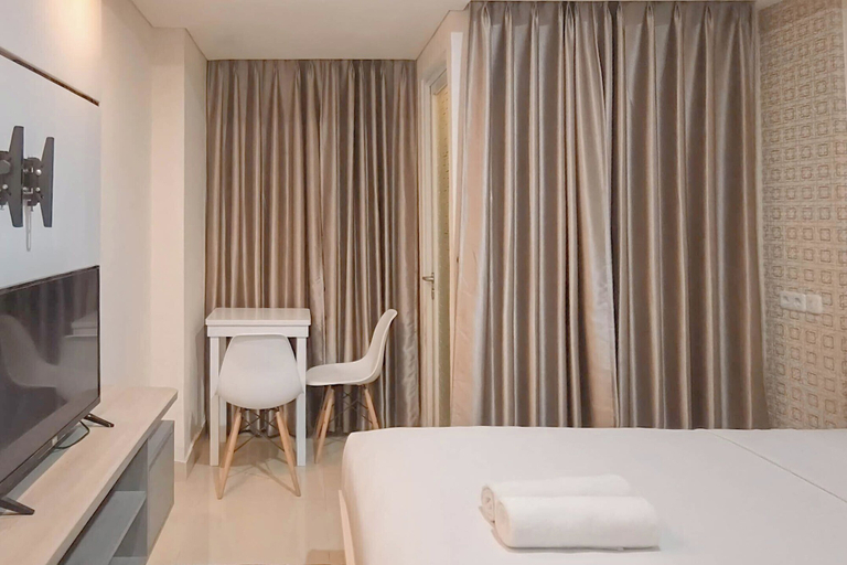 Interior 4, Basic Studio Apartment At Tamansari Skylounge Makassar, Makassar