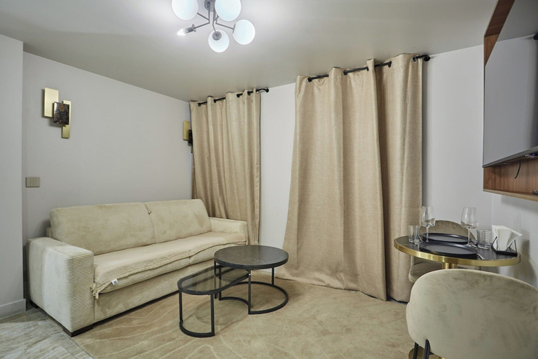 Living area 5, Charming A/C Flat - Center of Paris - Le Marais, Paris
