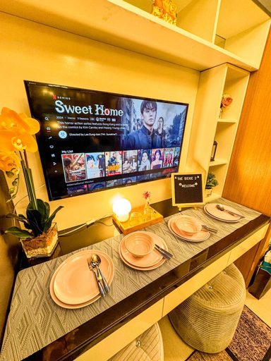 Food & Drinks 5, 823 Air Condo at Shell Residence 1-BR, 2 minutes from Mall of Asia, Pasay City
