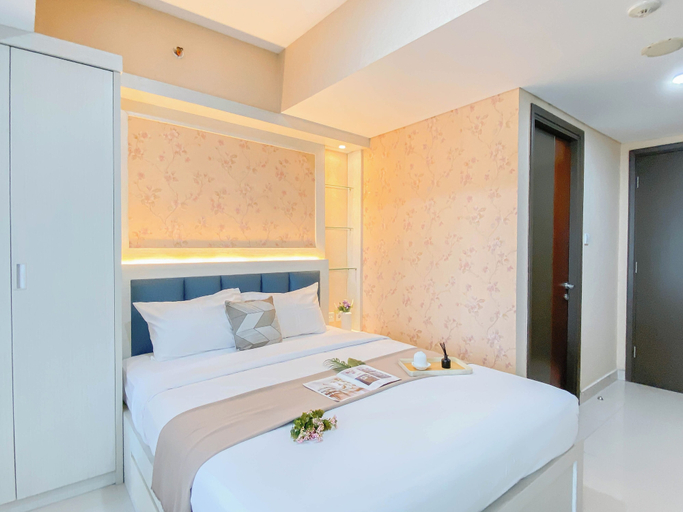 Room 2, Cream Toned And Compact Studio Apartment Pollux Chadstone, Cikarang