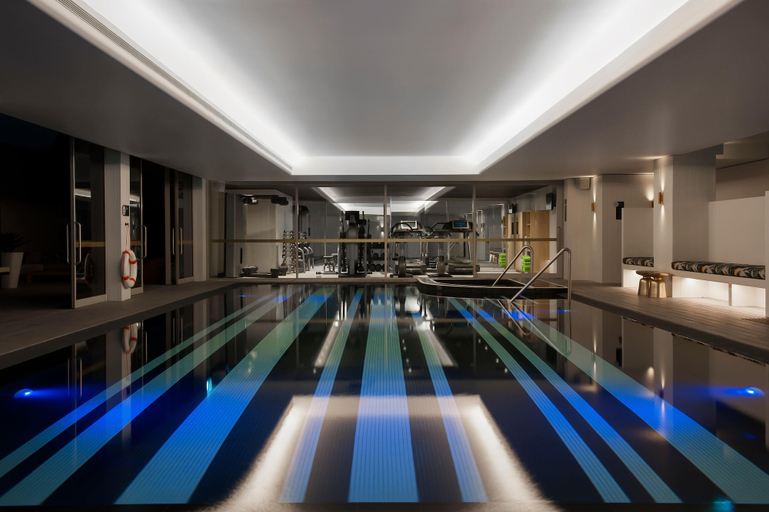 Sport & Beauty 2, Ovolo Sydney Woolloomooloo, a Wyndham Hotel, Sydney