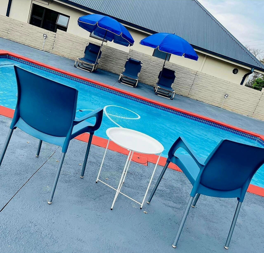 Indoor/outdoor pool 4, The Perazim Place, Ehlanzeni