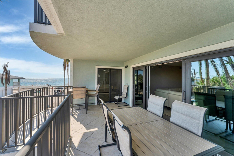 Outdoor dining 4, Spacious Beachfront 3br Manasota Key Condo 3 Bedroom Condo, Charlotte