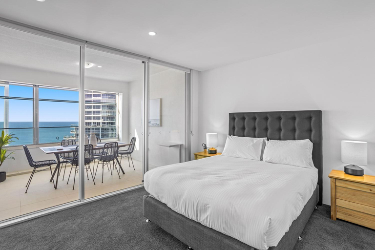 Bedroom 3, Oceanview 2-Bed with Pool, Sauna, Gym Parking, Gold Coast