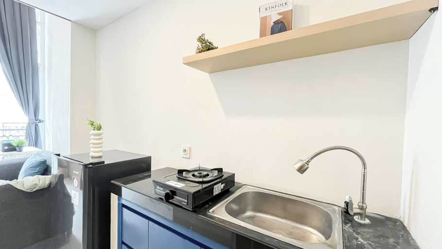 Private kitchen 3, Nice Look Studio At Apartment Apple 1 Condovilla, Jakarta Selatan