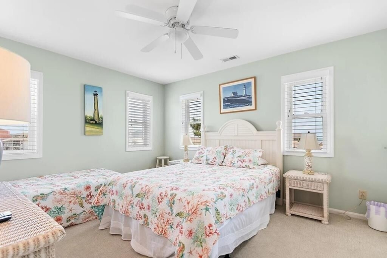 Room 3, Heaven's Anchor 3 Bedroom Home by RedAwning, Brunswick
