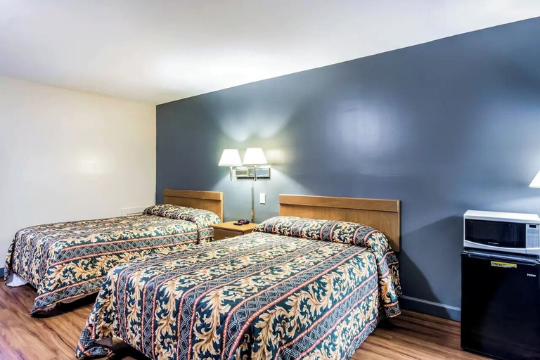 Room 3, Brentwood Inn Richmond South, Chesterfield