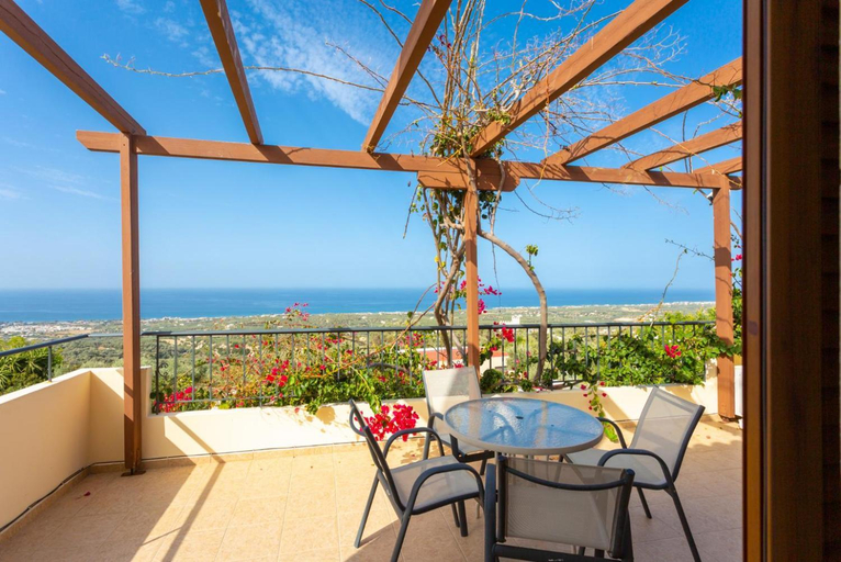 Others 5, Villa Garifallia, Crete