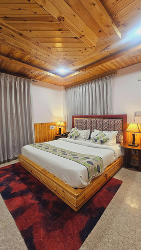 Bedroom 4, Hotel Old Manali by Himalayan Hotels, Kullu