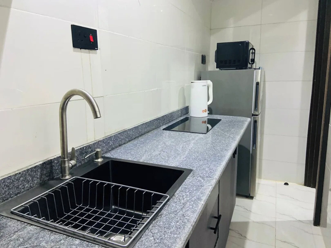 Private kitchen, GrandServe Luxury Apartments, AbujaMun