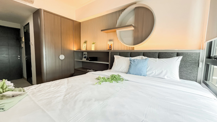 Room 3, Studio Near Grand Serpong Mall At Apartment Collins Boulevard, Tangerang