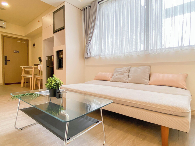 Room 3, Modern White Accent 2Br Apartment Meikarta, Cikarang
