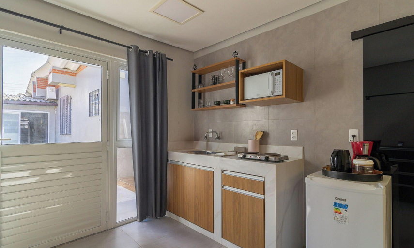 Private kitchen 5, Estúdio Modernos em Condomínio com Piscina em Floripa - ASK, Florianopolis