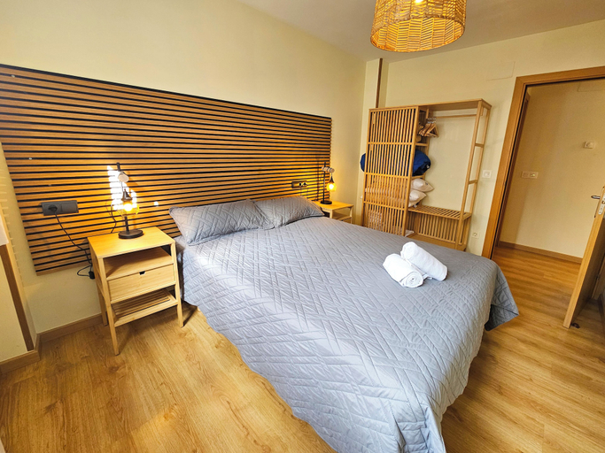 Bedroom 2, Apartamentos Escarrilla Suites 3000, Huesca