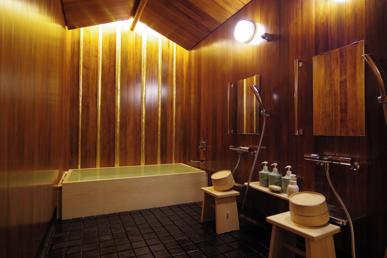Bathroom 5, Hiiragiya, Kyoto