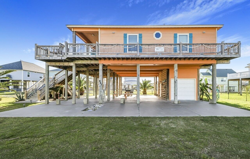 Exterior 5, Seaside Merryment 4 Bedroom Home, Galveston