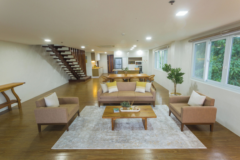 Living area 2, Vine and Canopy, Morong