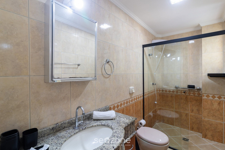 Bathroom 4, Apt Steps From the Beach in BC Crt0032, Balneário Arroio do Silva