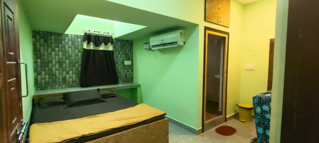 Room 2, Thashmika Residency, Tiruvannamalai