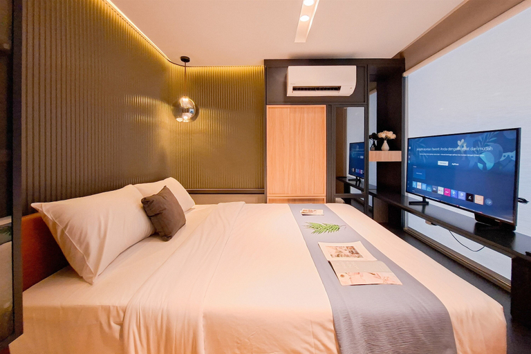 Room 2, Industrial Modern 1Br Loft At Apartment Collins Boulevard, Tangerang