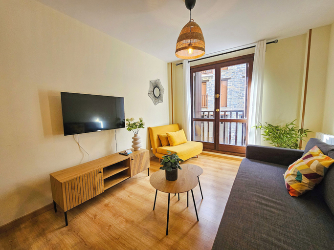 Others 4, Apartamentos Escarrilla Suites 3000, Huesca