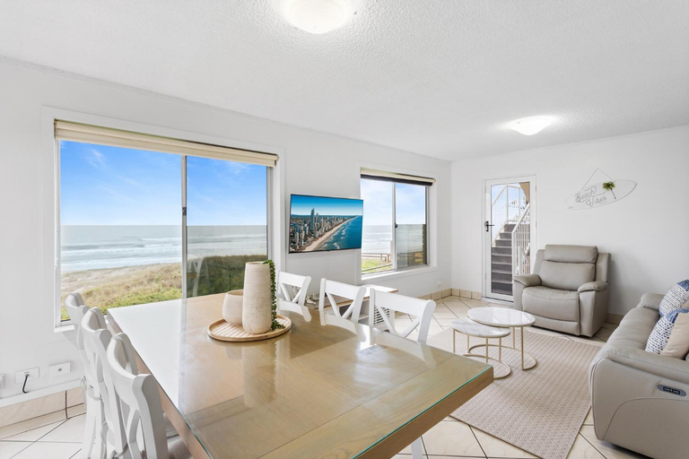 Others 4, Wake to Waves in Spacious 3-Bed Beachfront Unit, Gold Coast