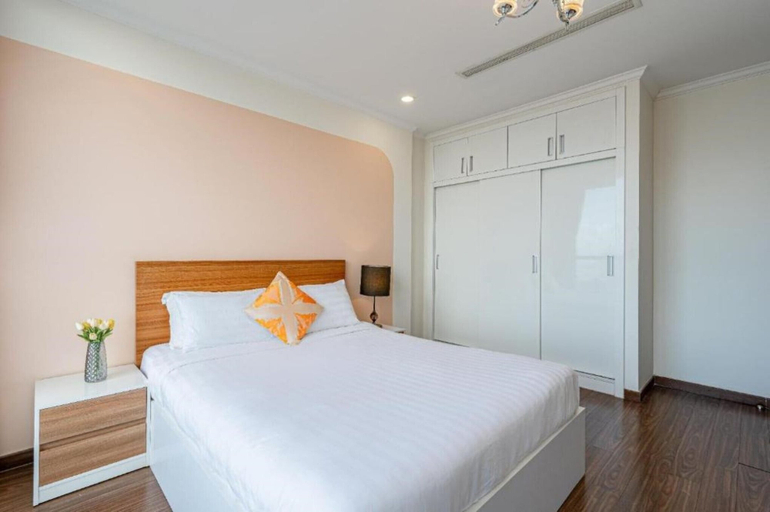 Room 4, Vinhomes Central Park AnAn Apartment, Bình Thạnh