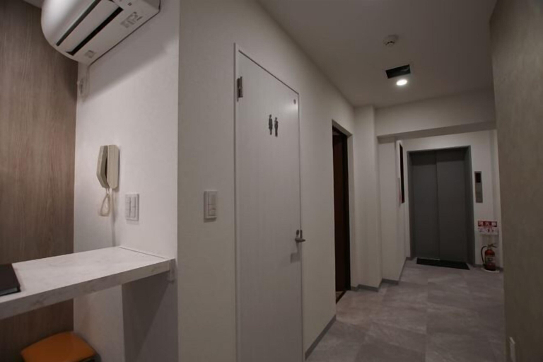 Bathroom 4, Marukou Hotel, Taitō