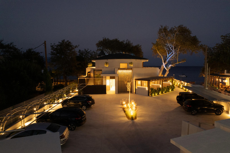 Parking lot 3, Beau Rivage Suites, West Greece