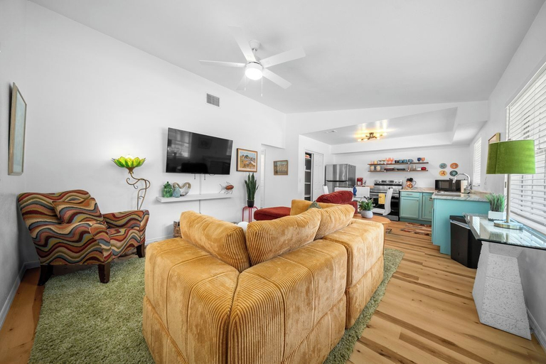 Living area, The Happy Haven Near Manatee Tours, Citrus