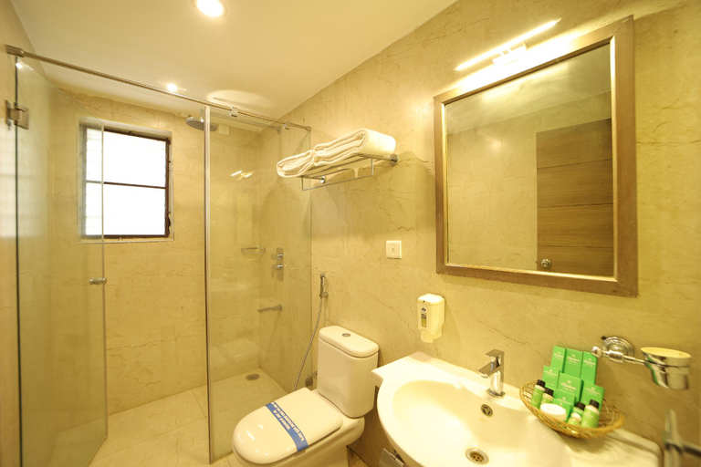 Bathroom 4, Clinton Park Inn, Nagappattinam