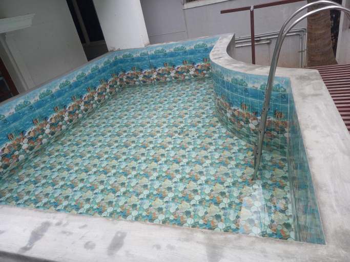 Swimming pool 5, Aara Home Stay, Vellore
