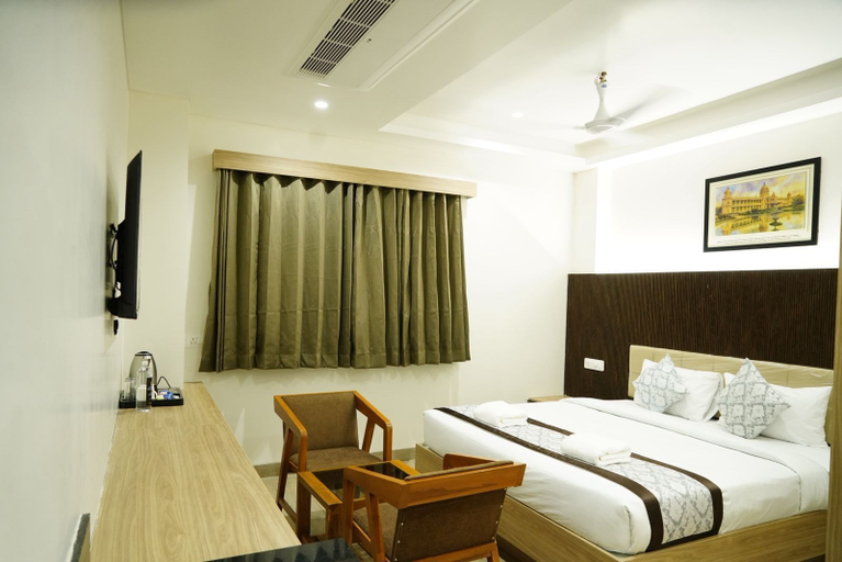 Room 3, V1-One Bouteeque Hotel, Raichur
