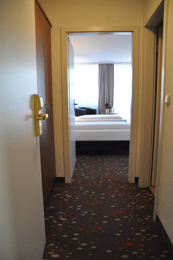 Bathroom 4, Best Western Hotel Erlangen, Erlangen