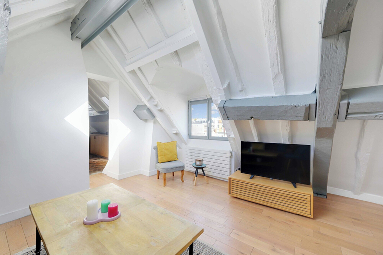 Living area 4, Bright 4P Studio in the Heart of Paris: Marais/rivoli, Paris