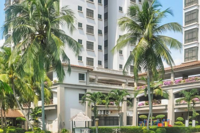 Outdoor pool, 1 Bedroom Apartment with balcony city view, Melaka Town Centre CBD, Malacca City