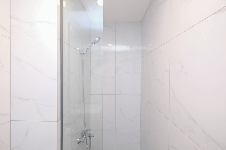 Bathroom 4, Standard Studio At Apartment Ciputra World 2, South Jakarta